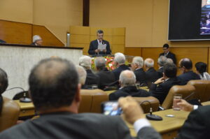 Deputado Luciano Pimentel durante discurso